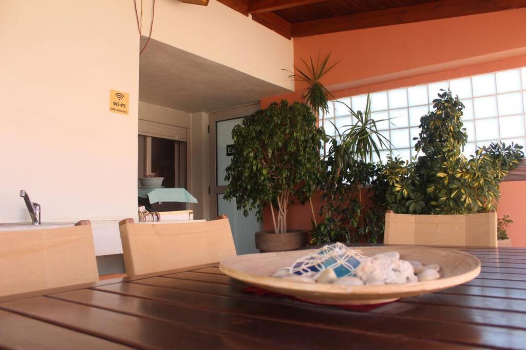 Maria'S Airport Apartment Koropi Esterno foto