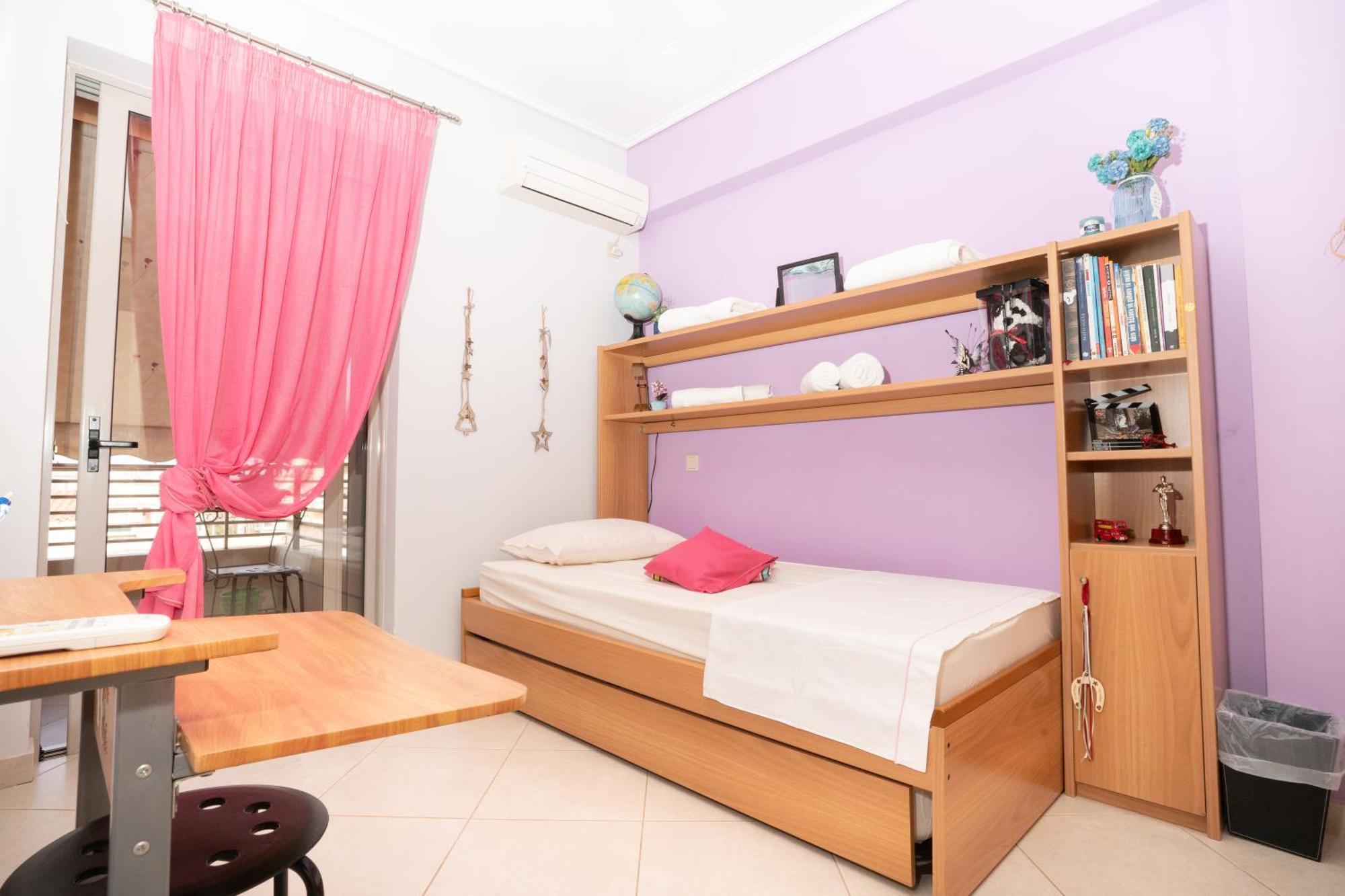 Maria'S Airport Apartment Koropi Esterno foto